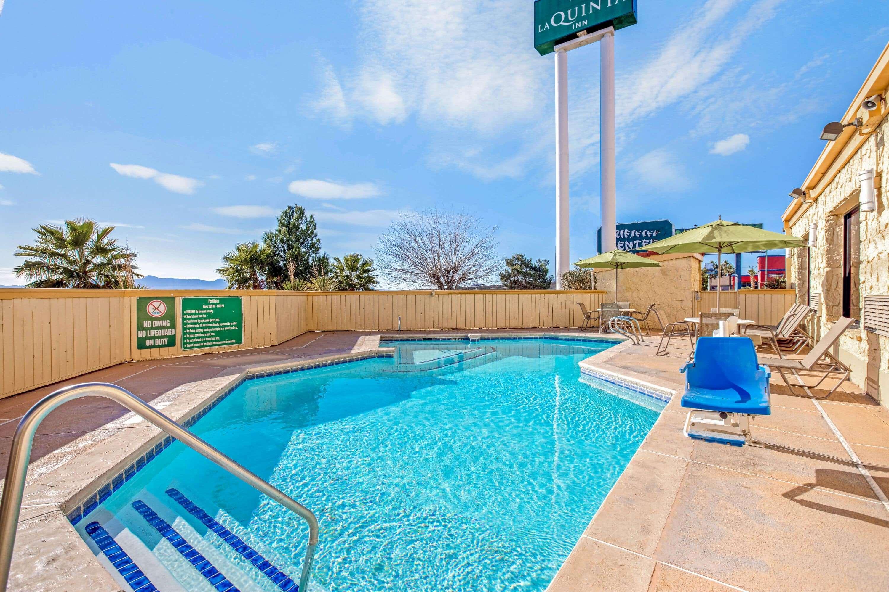 La Quinta Inn By Wyndham El Paso Cielo Vista Exterior photo