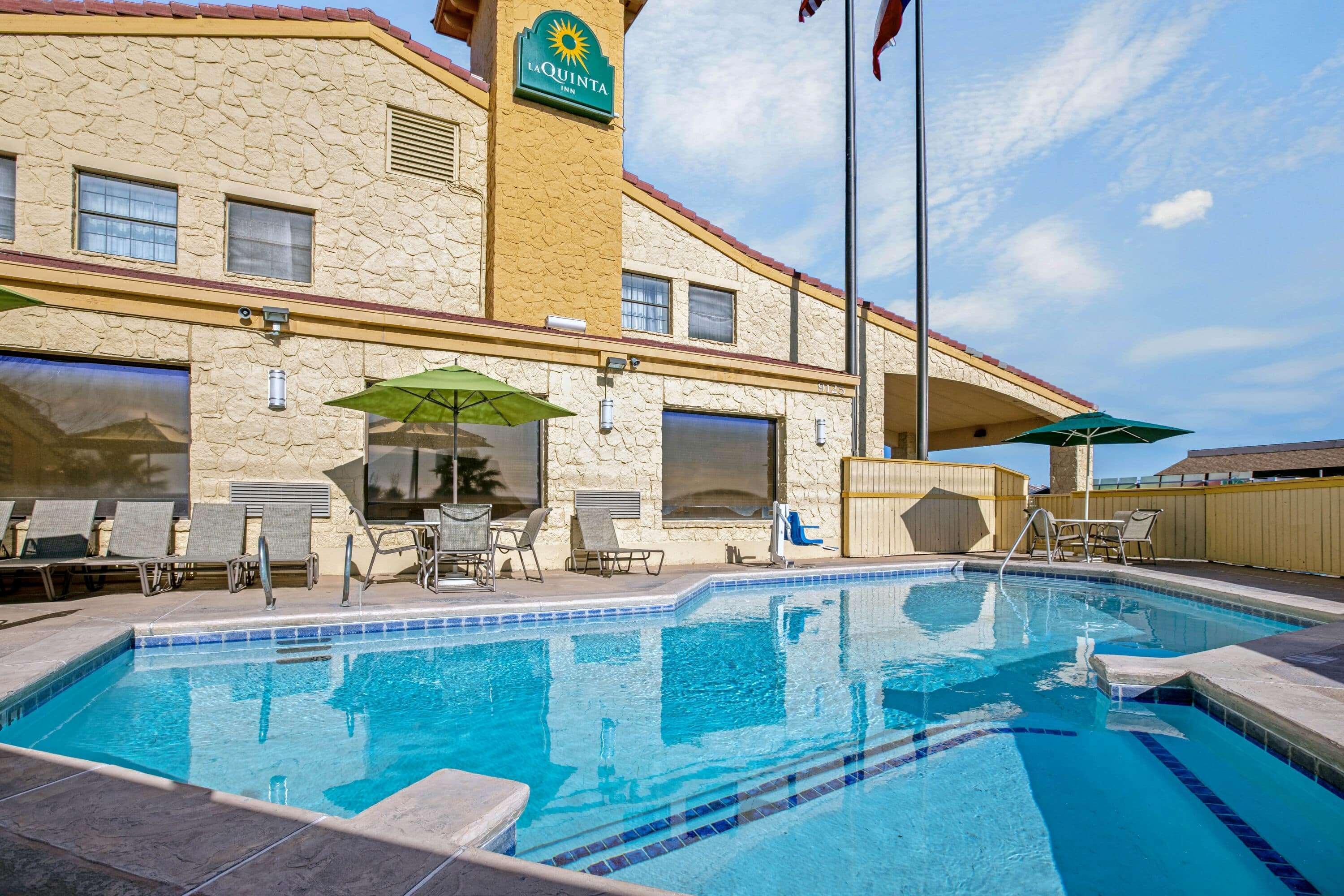 La Quinta Inn By Wyndham El Paso Cielo Vista Exterior photo