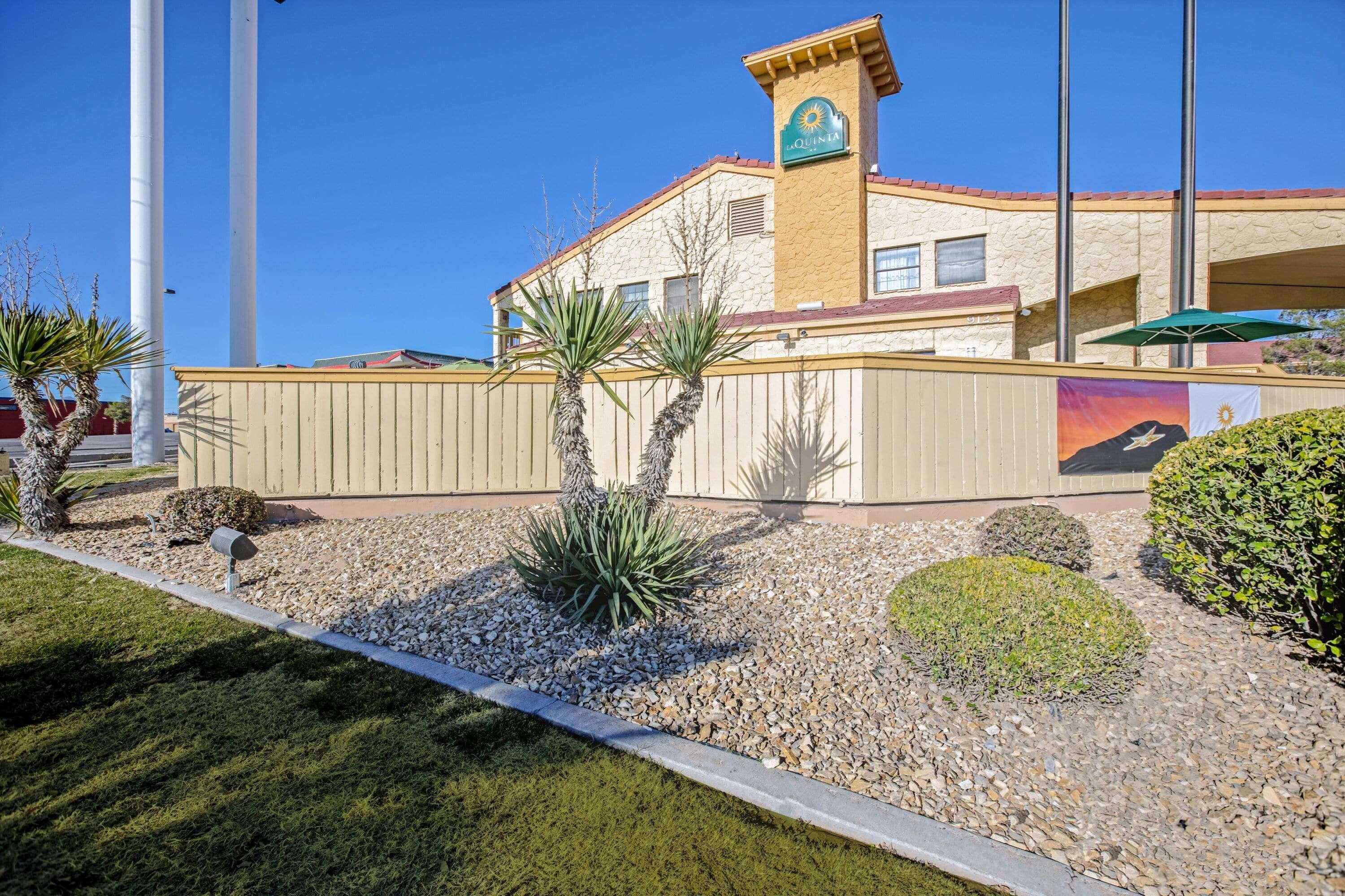 La Quinta Inn By Wyndham El Paso Cielo Vista Exterior photo
